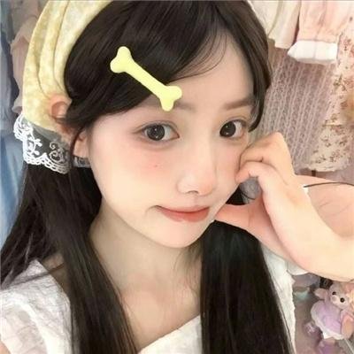 眼神阳光的男孩